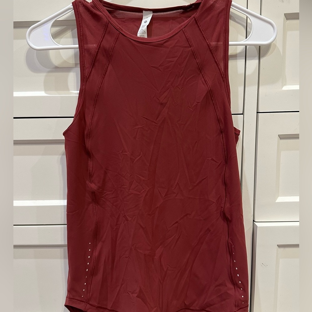 Lululemon Scuplt Tank Top- maroon/red size 0